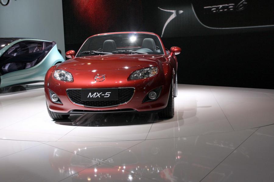  Mazda MX-5 Roadster Coupe 2009 года  (фото 21 из 34)